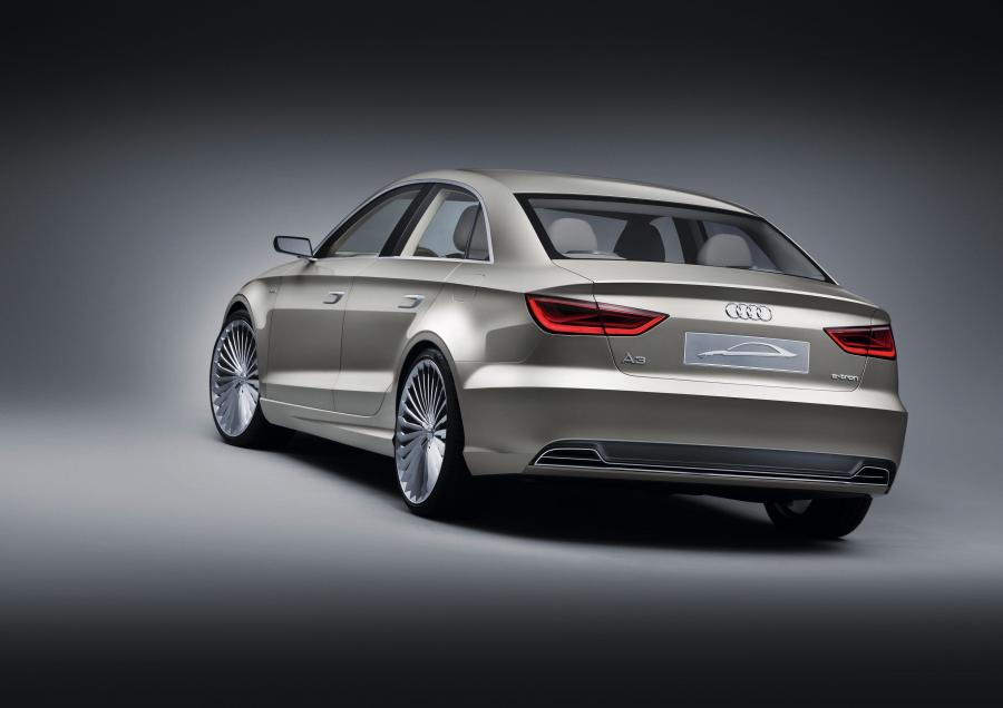  Audi A3 e-Tron Sedan Concept 2011 года  (фото 12 из 13)